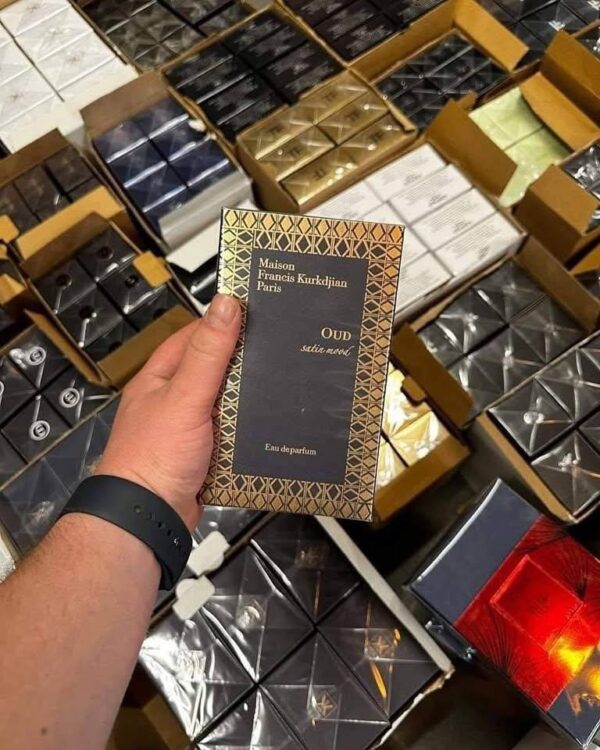 High-End Perfume - Image 4